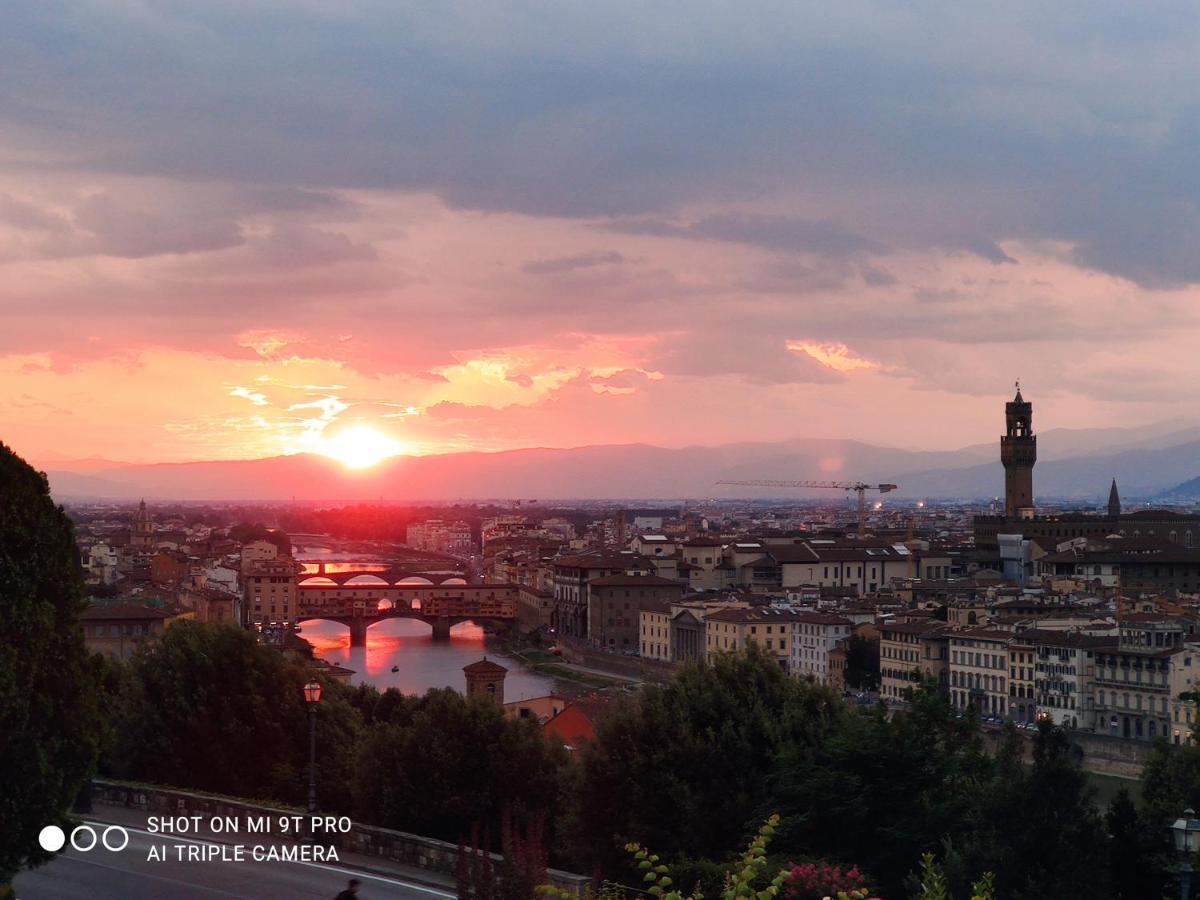 Appartamento Incantevole Con Parcheggio Gratuito Florença Exterior foto